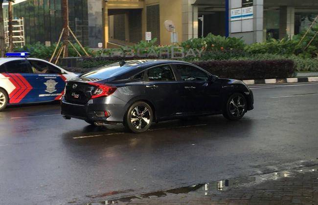 Honda Civic 2016 Terlihat Di Jalanan Jakarta!