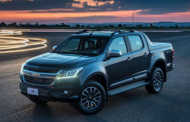 Chevrolet Colorado 2017 Shows its New Face – New Features Added
