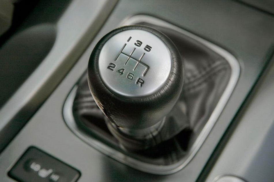 Things to Remember When you Own a Manual Transmission Fitted Car 