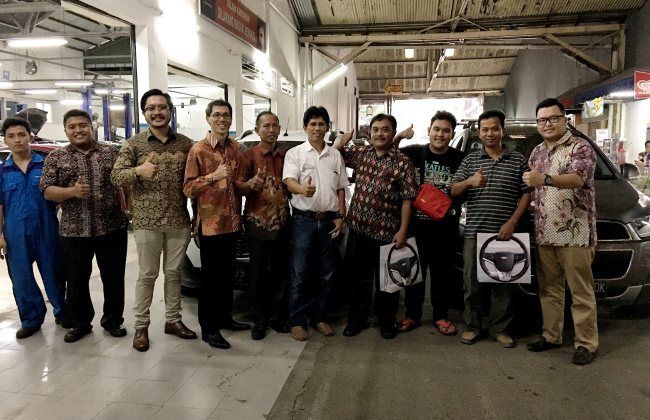 GM Indonesia Temui Pelanggan di Hari Pelanggan Nasional