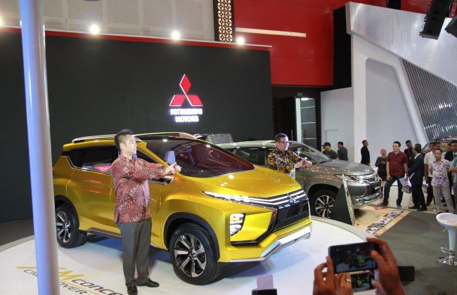 Mitsubishi “The Great Four” Ramaikan GIIAS Surabaya 2016 