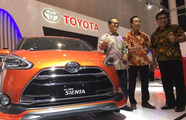 Toyota Bawa Calya dan Sienta ke GIIAS 2016 Surabaya