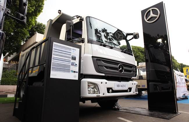 Berniat Jadi Market Leader, Mercedes-Benz Akan Rakit Truk Di Wanaherang