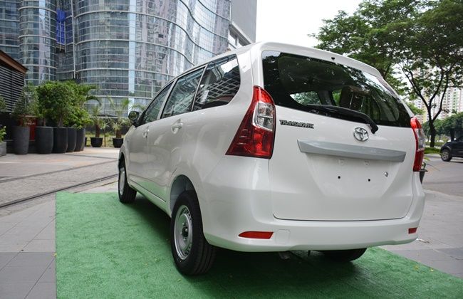 Toyota Luncurkan Avanza-Transmover Sebagai Taksi MPV 