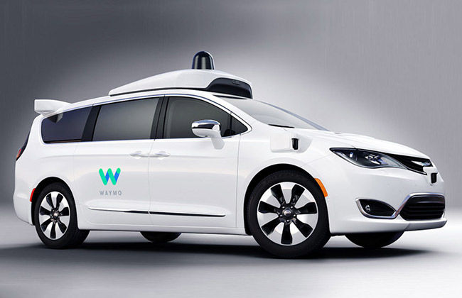 Waymo’s first self-driving Pacifica Hybrid Minivan revealed