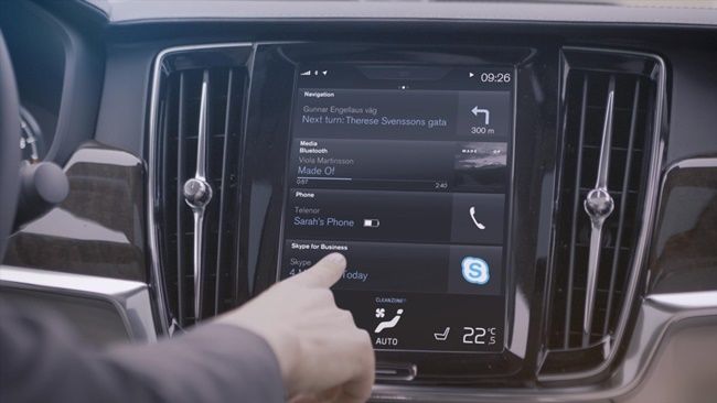 Volvo S90 Akan Dilengkapi Skype for Business