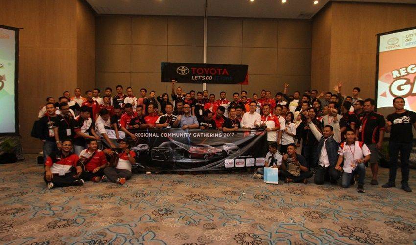 GIIAS 2017: Sambut GIIAS, Serpong Diserbu Komunitas Toyota