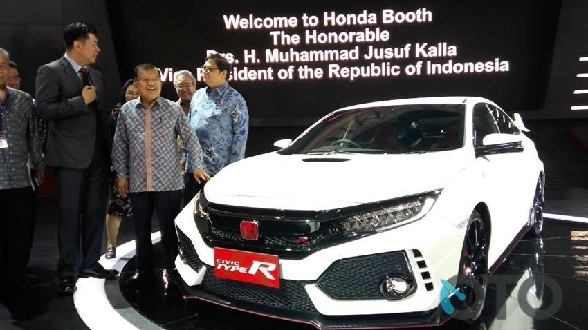 GIIAS 2017: Resmikan Pameran, Wapres Ajak Pelaku Industri Kembangkan Mobil Listrik