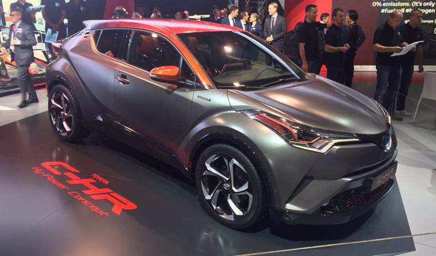 Toyota C-HR Hybrid Performa Tinggi, Siap Diproduksi Tahun Depan