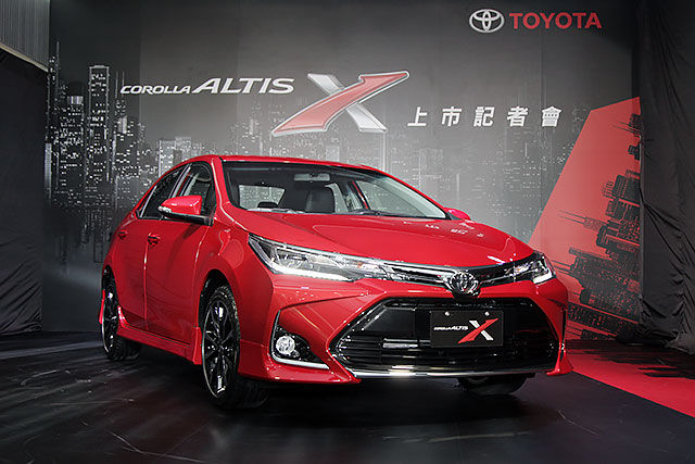 Tampang Lebih Sporty, Toyota Luncurkan Corolla Altis X