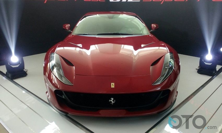 Ferrari Paling Bertenaga Resmi Hadir di Indonesia