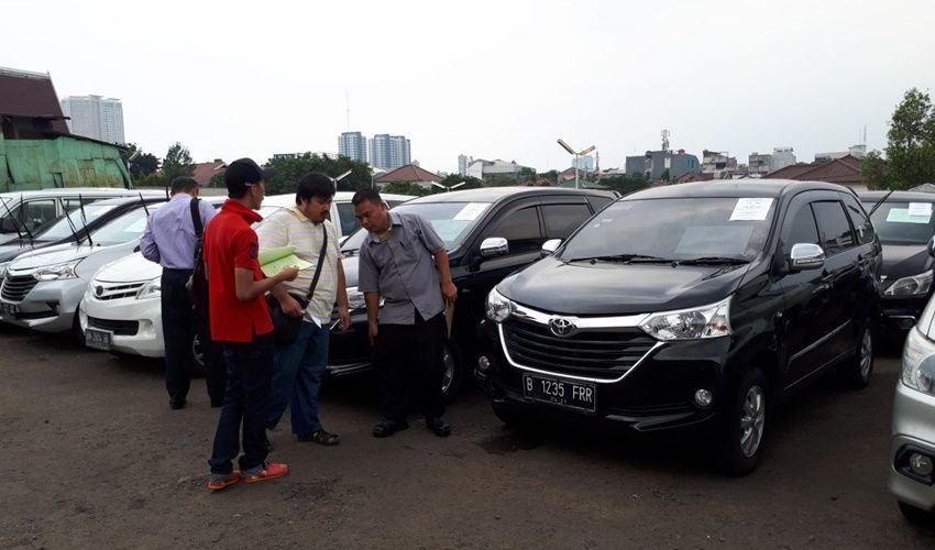 Beli Mobil di Balai Lelang, Ada Toyota Avanza Dijual Rp 30 Juta!