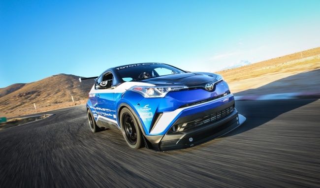 2017/11/Toyota-C-HR-R-Tuned-front-three-quarter-in-motion-05.jpg