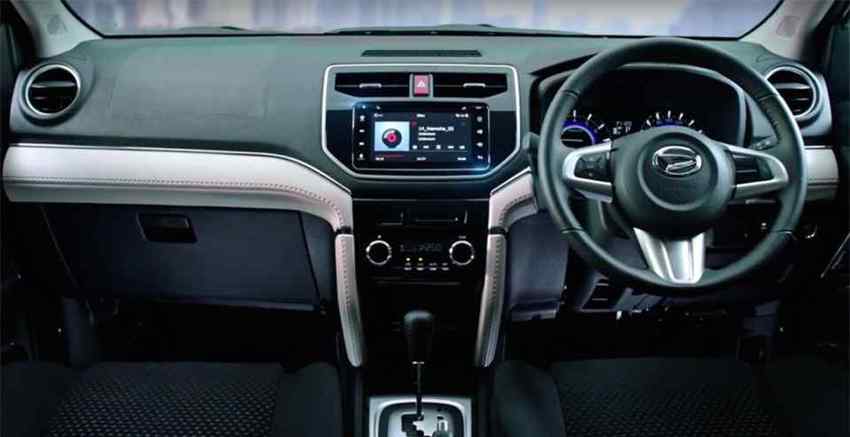 Interior Terios baru