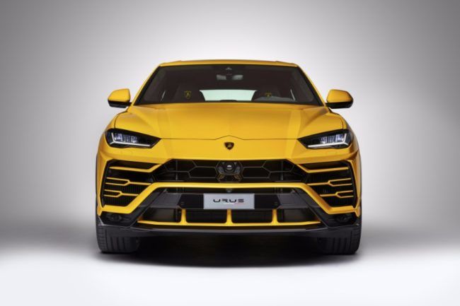 2017/12/Lamborghini-Urus-Revealed-8.jpg