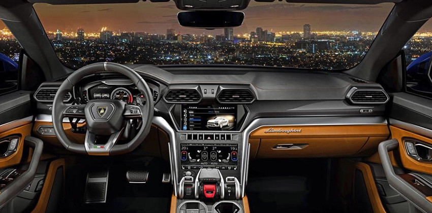 2019 Urus Cabin