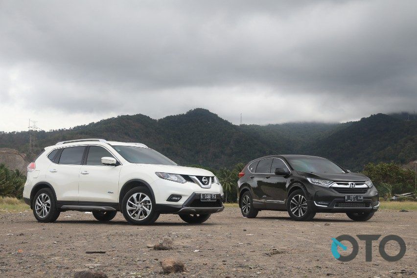 Comparison Test: Honda CR-V Turbo vs Nissan X-Trail Hybrid (Part-1)