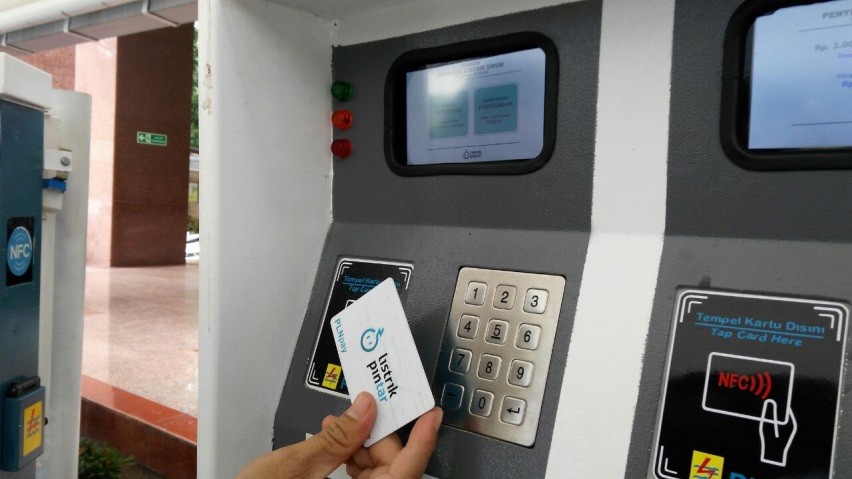 membayar tanpa perlu tunai