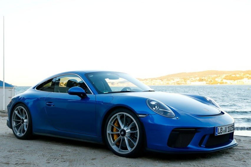Porsche 911 GT3 Touring Package