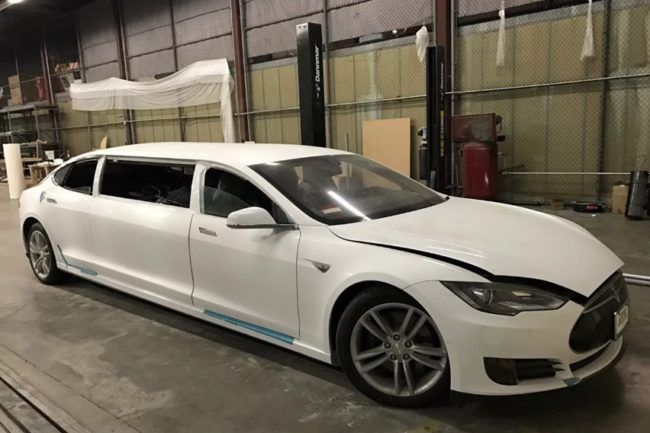 2017/12/Tesla-Model-S-Limo.jpg