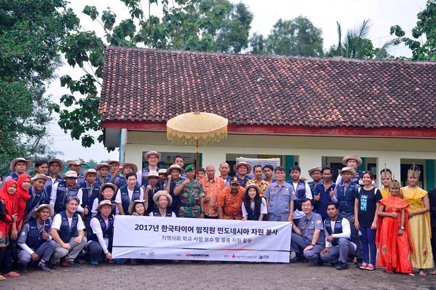 Peduli Pendidikan, Hankook Renovasi Sekolah 