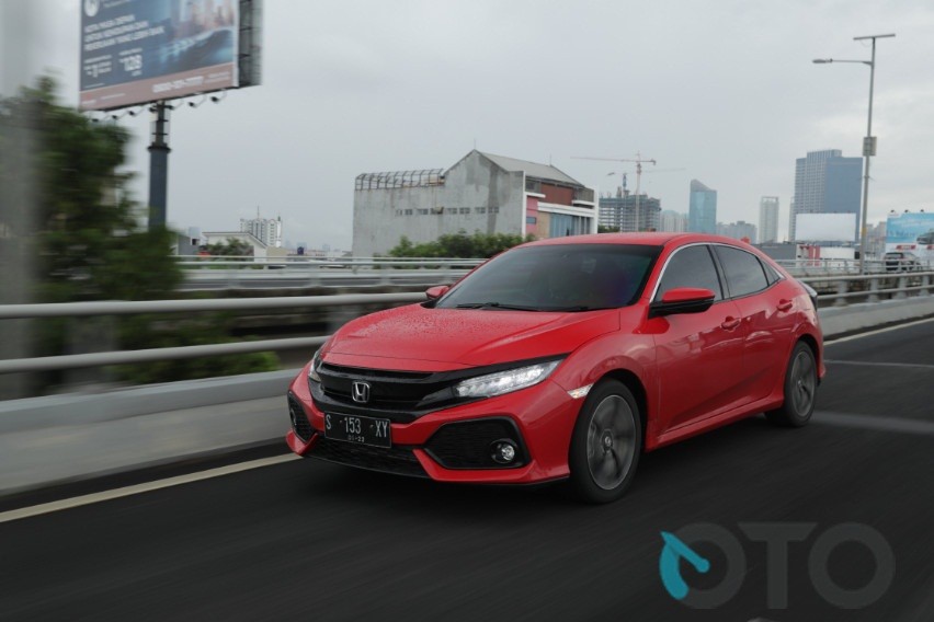 Honda Civic Hatchback (2)