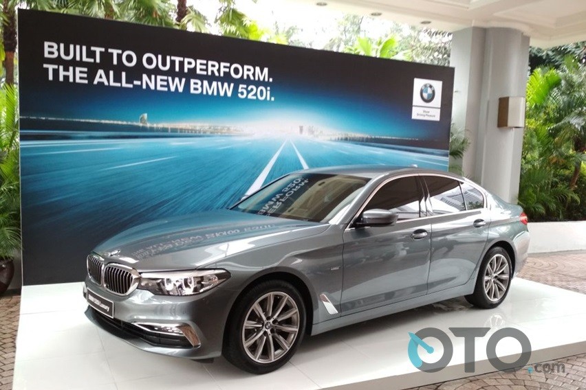 BMW 5-Series 2018 03