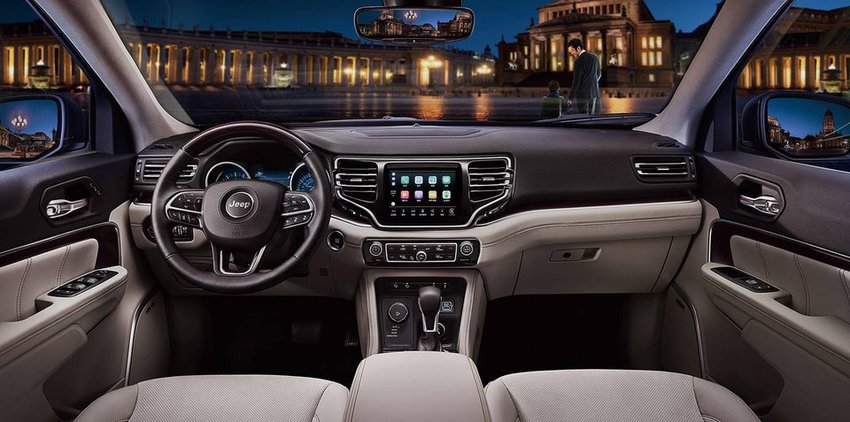 Grand Commander Cabin