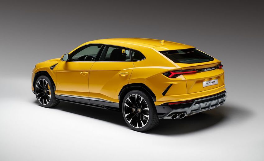 Urus Rear