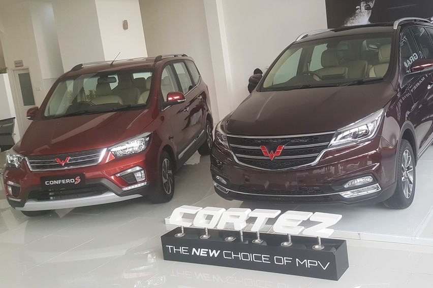 Wuling Cortez di Palembang