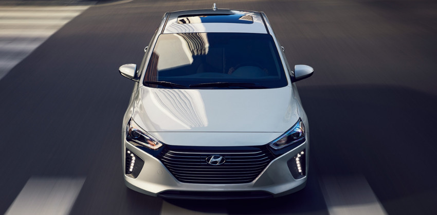 Hyundai Ioniq Front