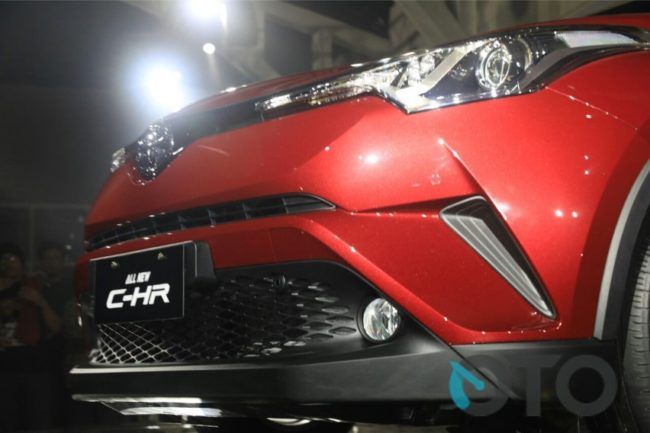 Beda Toyota C-HR Lokal dan Jepang Beda Toyota C-HR Lokal dan Jepang