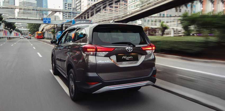 Toyota Rush Rear