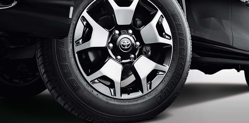 2018 Hilux L-Edition wheels