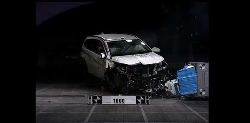 Toyota Rush Front Crashed