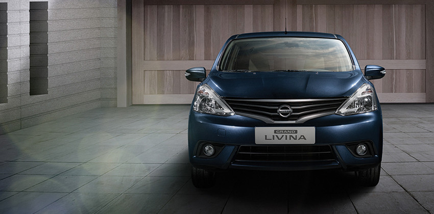 Nissan Grand Livina Front