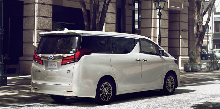 2018 Alphard rear