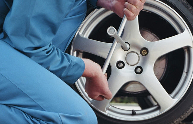 Five important indications to change your car tires