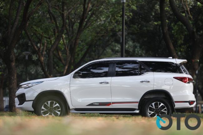 Road Test Toyota Fortuner TRD Sportivo 2018: Apa Kelebihan dan Kekurangannya? (Part-2) Road Test Toyota Fortuner TRD Sportivo 2018: Apa Kelebihan dan Kekurangannya? (Part-2)