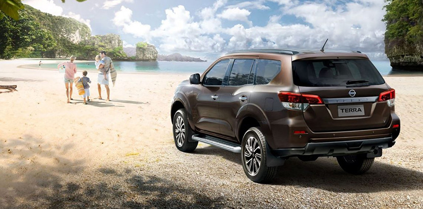 Nissan Terra Rear
