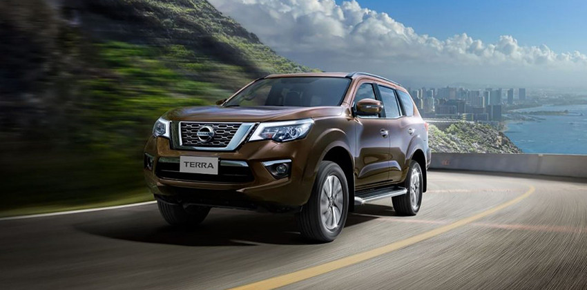 Nissan Terra Front Image