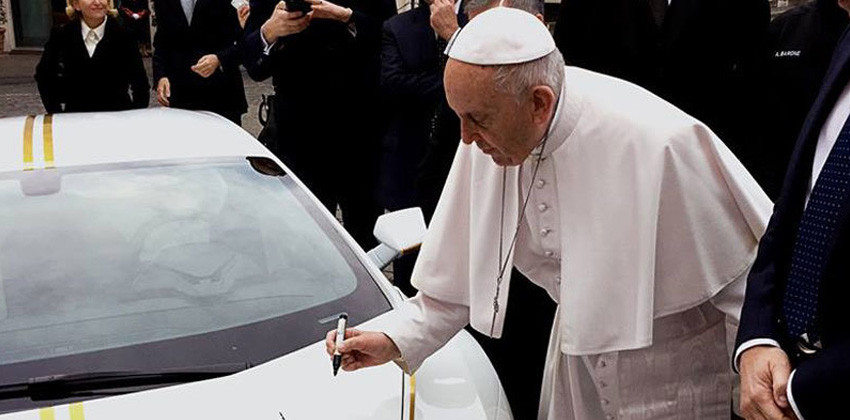 Pope's Lamborghini Huracan