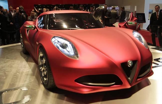 Alfa Romeo announced new supercar badged 8C 