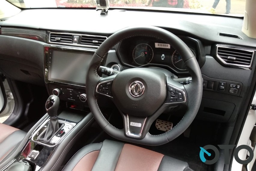 Dashboard DFSK Glory 580