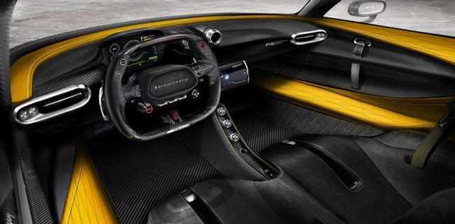 Venom F5 Cabin
