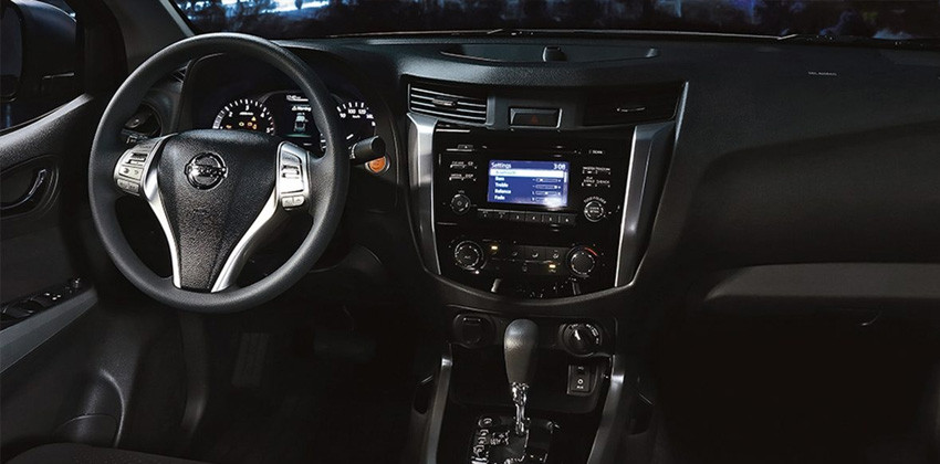 NIssan Navara Cabin