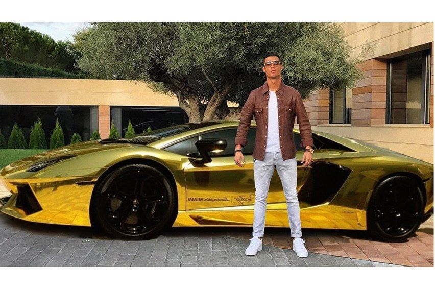Bikin Iri, Ini Koleksi Mobil Cristiano Ronaldo
