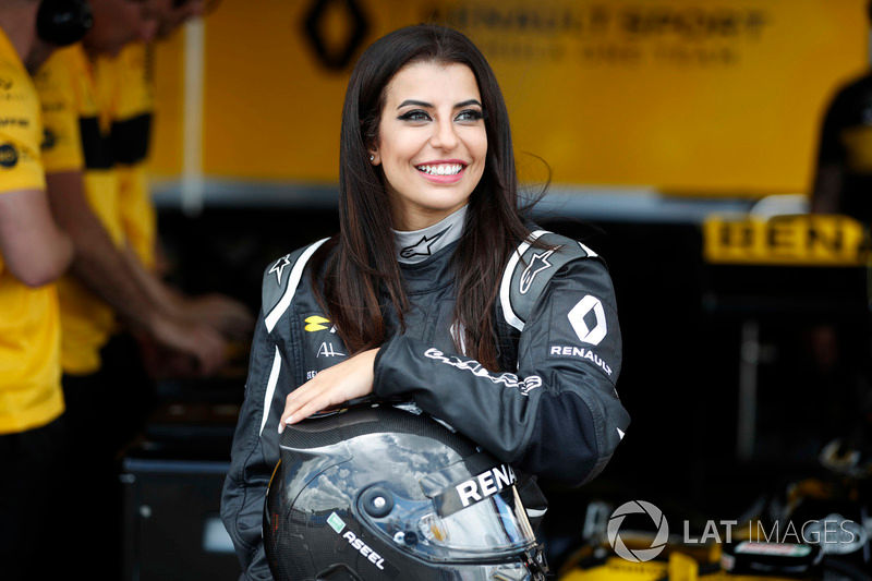 Kebebasan Mengemudi, Aseel Al-Hamad Ajak Perempuan Saudi Ikut Dunia Motorsports