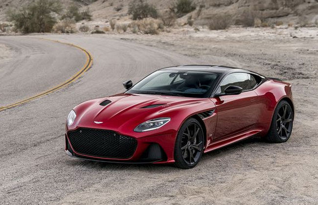 Aston Martin DBS Superleggera uncovered