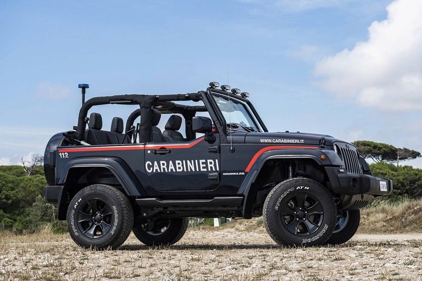 Polisi Italia Pakai Jeep Wrangler Buat Patroli Pantai